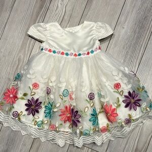 Blue Beri Boulevard White Floral Embroidered Flowers Baby Girl Dress 3/6 Months